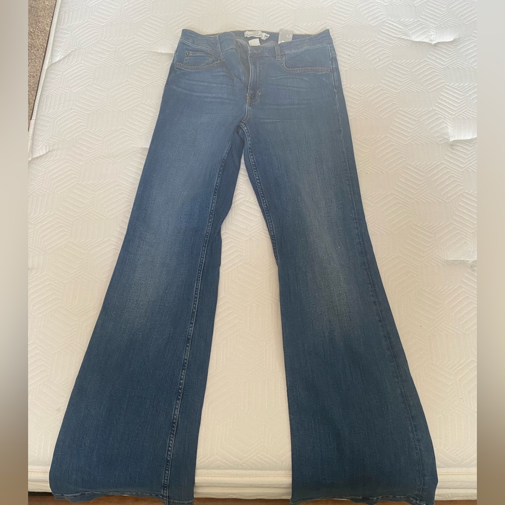 H&M L.O.G.G Flare Jeans size 6